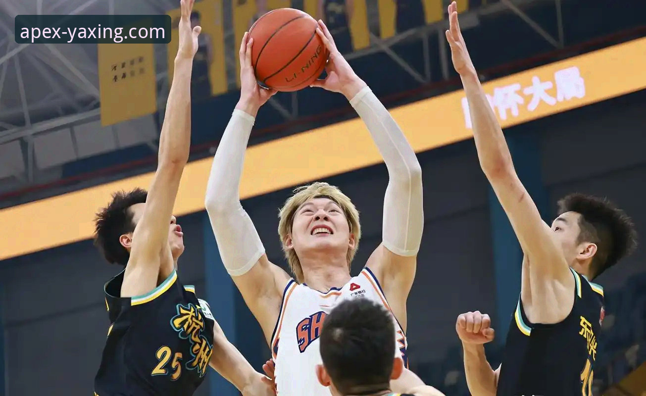 亚星娱乐平台最新动态：CBA赛场逆转大戏，揭示竞技体育的“核心优势”